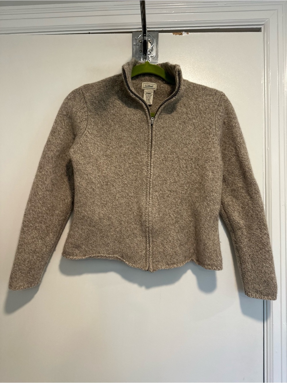 LL Bean Lambswool Angora Blend Oatmeal Sz:M Full Zip Cardigan Sweater Mock Neck.